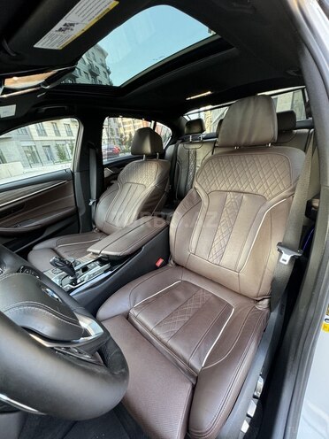 BMW 530-19