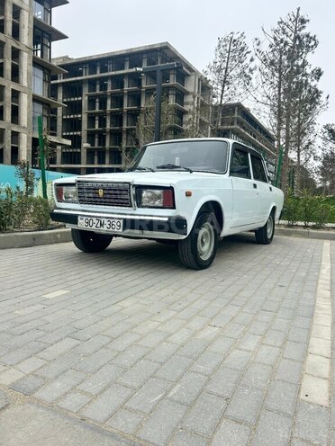 LADA (VAZ) 2107-5