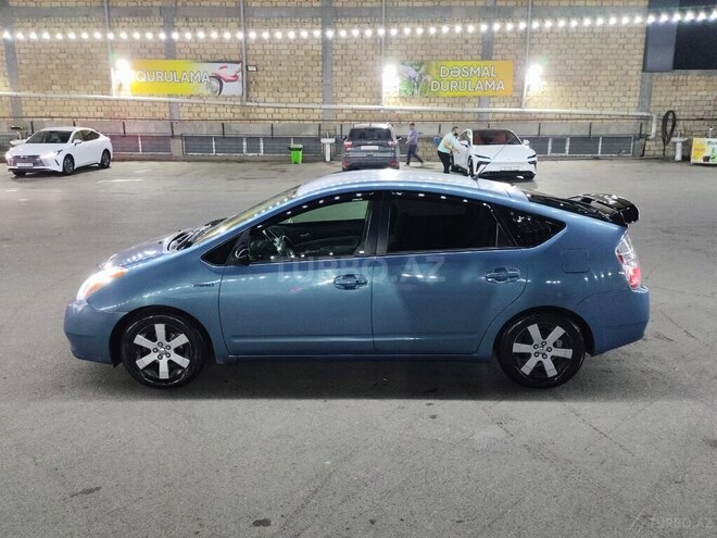 Toyota Prius-7