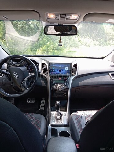 Hyundai i30-8