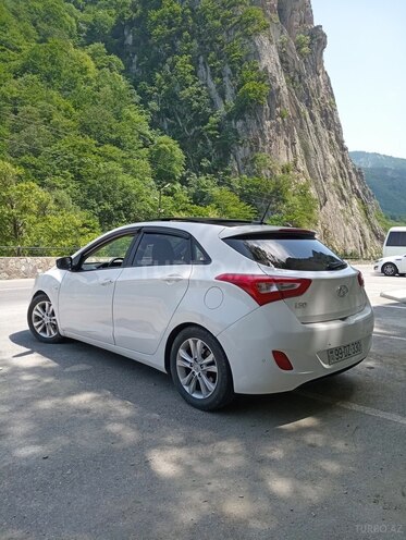 Hyundai i30-12