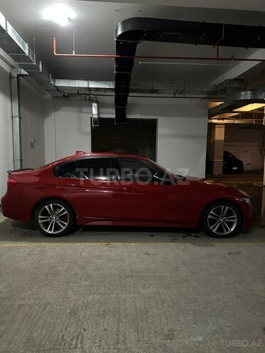 BMW 330-2
