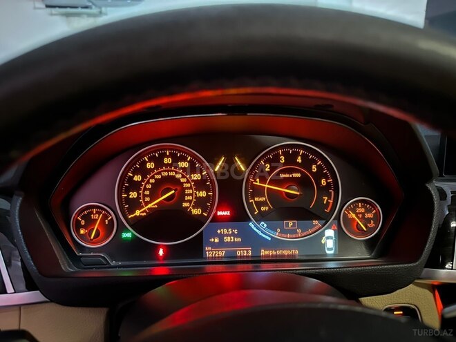 BMW 330-10