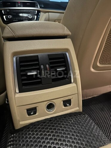 BMW 330-8