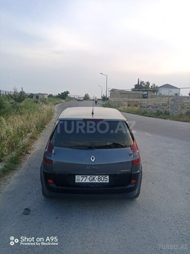 Renault Megane Scenic-6
