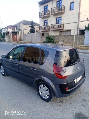 Renault Megane Scenic-5