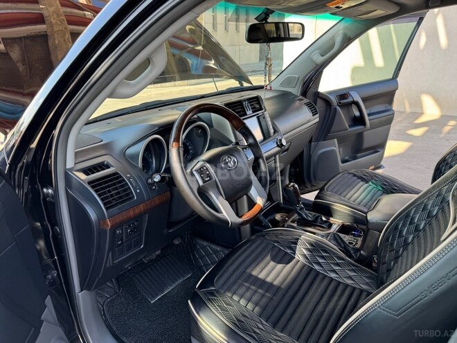 Toyota Land Cruiser Prado-15