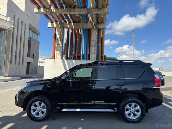 Toyota Land Cruiser Prado-8