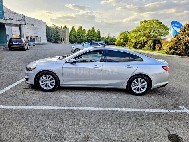 Chevrolet Malibu-9