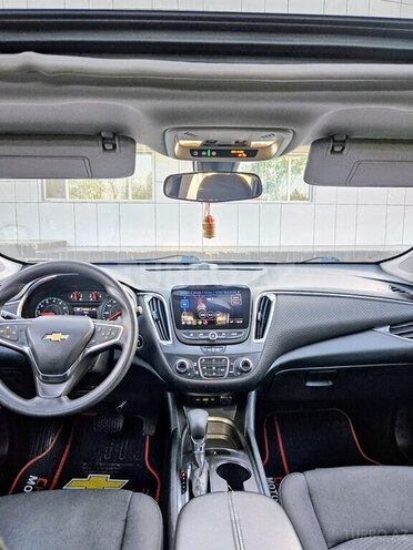 Chevrolet Malibu-12