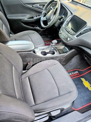 Chevrolet Malibu-13