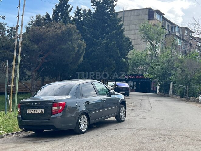 LADA (VAZ) Granta-11