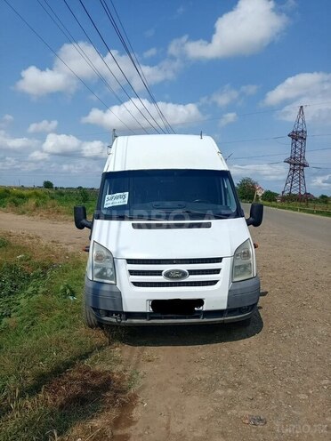 Ford Transit-1