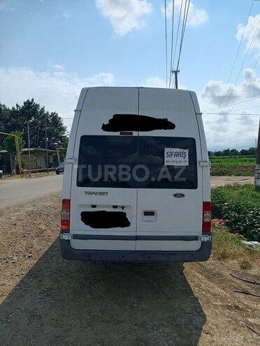 Ford Transit-2