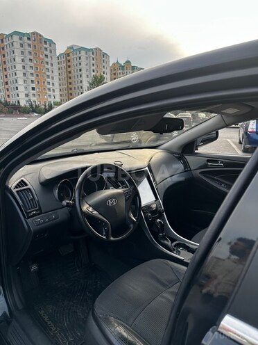 Hyundai Sonata-8