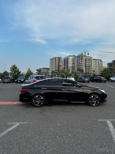 Hyundai Sonata-3