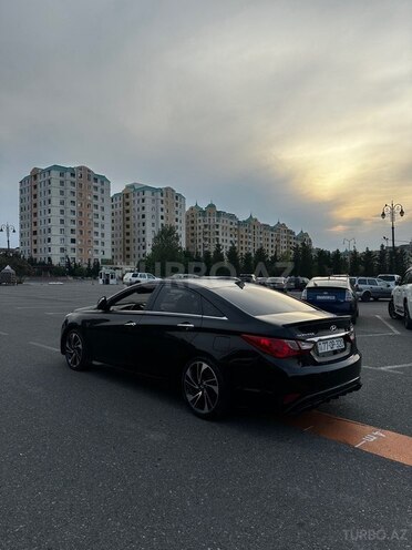 Hyundai Sonata-6