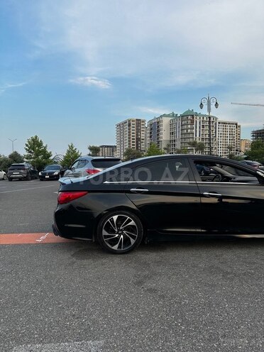 Hyundai Sonata-4