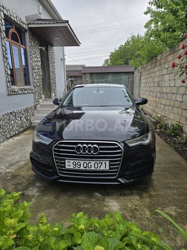Audi A6-1