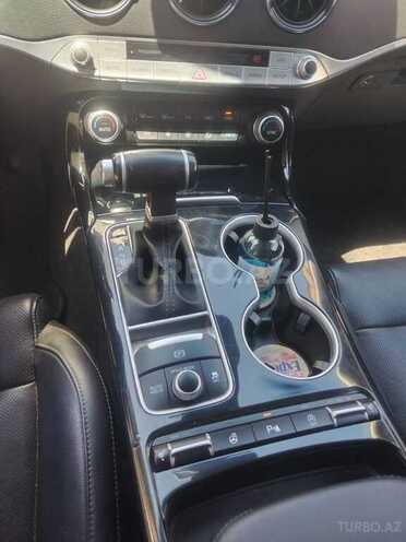 Kia Stinger-11