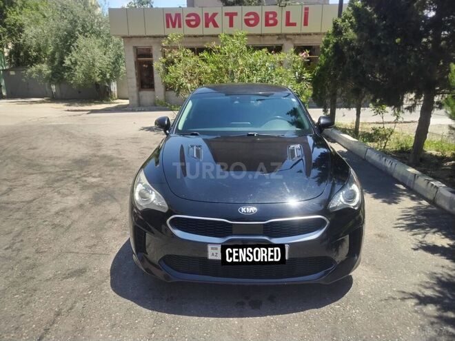Kia Stinger-1