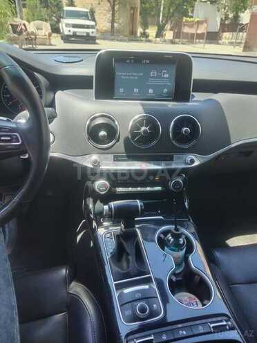 Kia Stinger-6