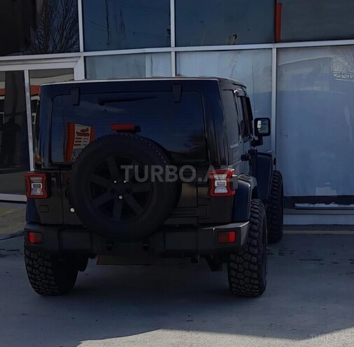 Jeep Wrangler-4