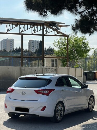Hyundai i30-4