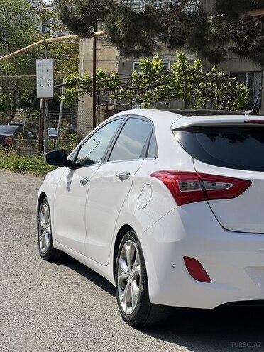 Hyundai i30-7