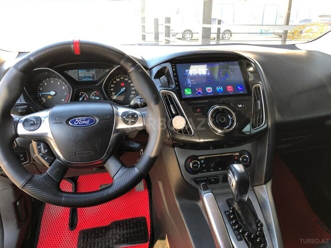 Ford Focus-3