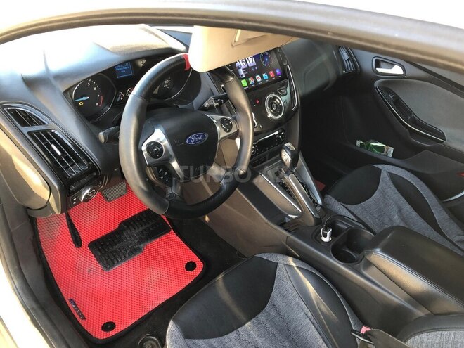 Ford Focus-4