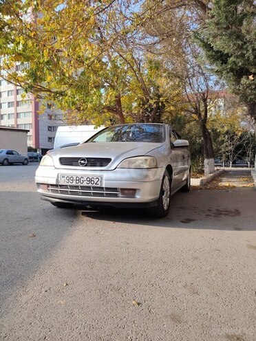 Opel Astra-12