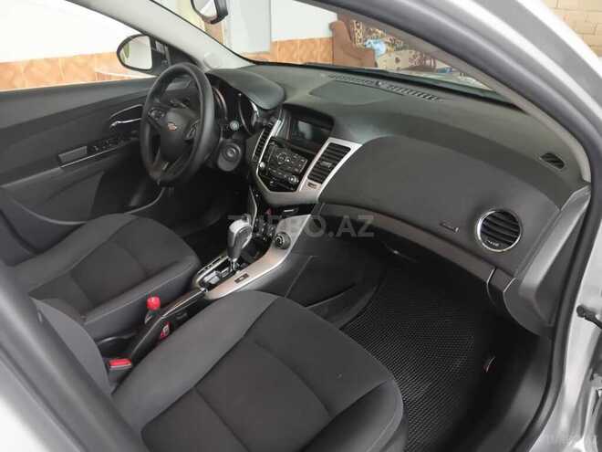 Chevrolet Cruze-9