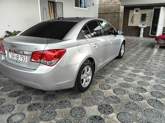 Chevrolet Cruze-6