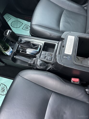 Toyota Land Cruiser Prado-16