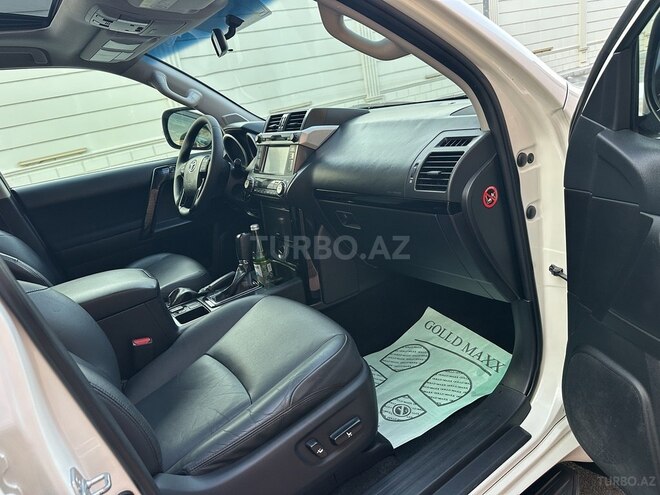 Toyota Land Cruiser Prado-14