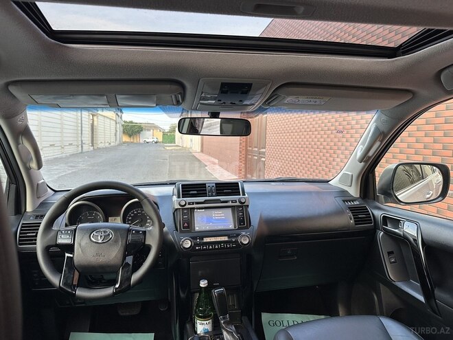 Toyota Land Cruiser Prado-7