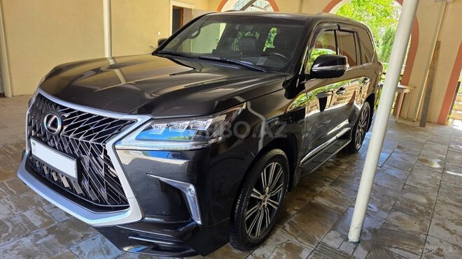 Lexus LX 450d-7