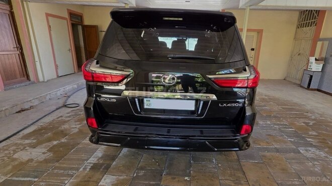 Lexus LX 450d-4