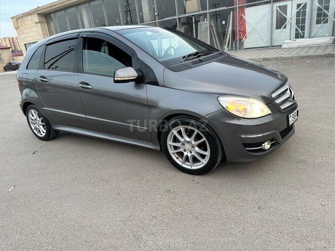 Mercedes B 170-7