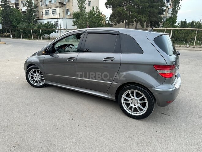 Mercedes B 170-12