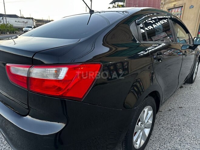 Kia Rio-17