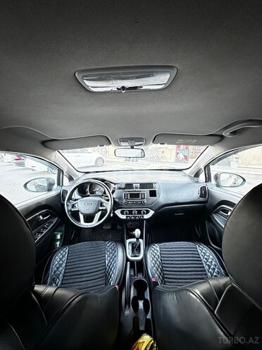 Kia Rio-14