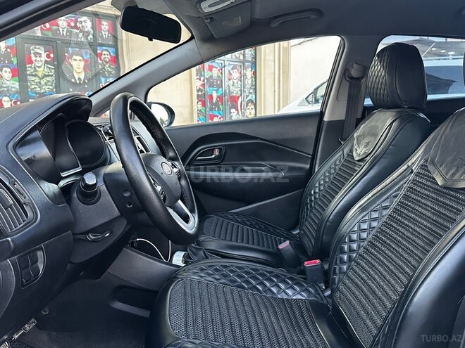 Kia Rio-9