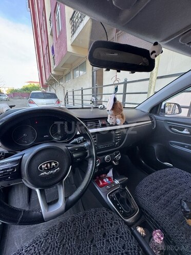 Kia Rio-3