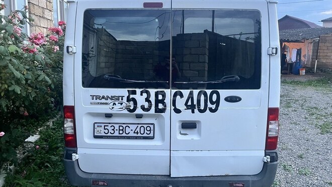 Ford Transit-6