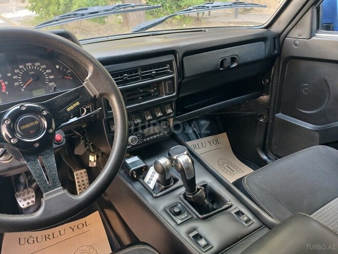 LADA (VAZ) Niva-11