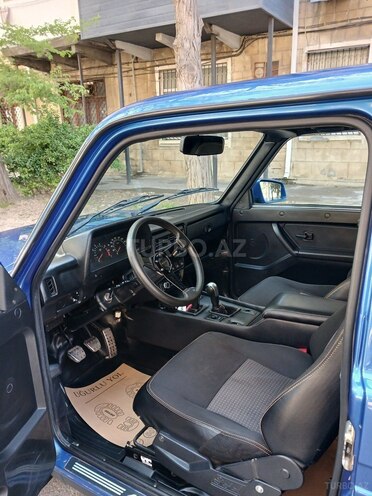 LADA (VAZ) Niva-8