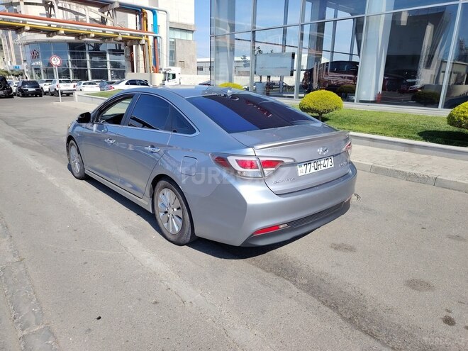 Hyundai Sonata-7