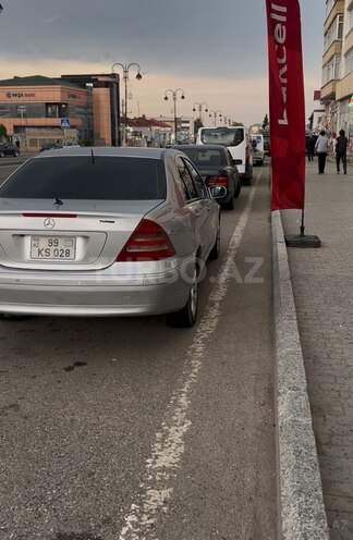 Mercedes C 240-3